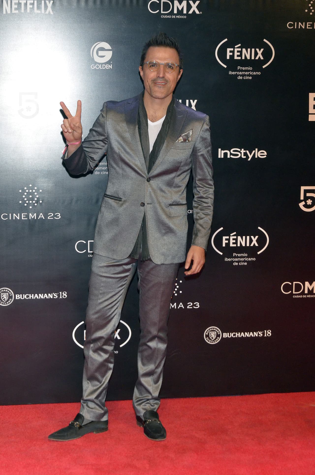 El productor Billy Rovzar llegó sin su esposa Claudia Álvarez.
