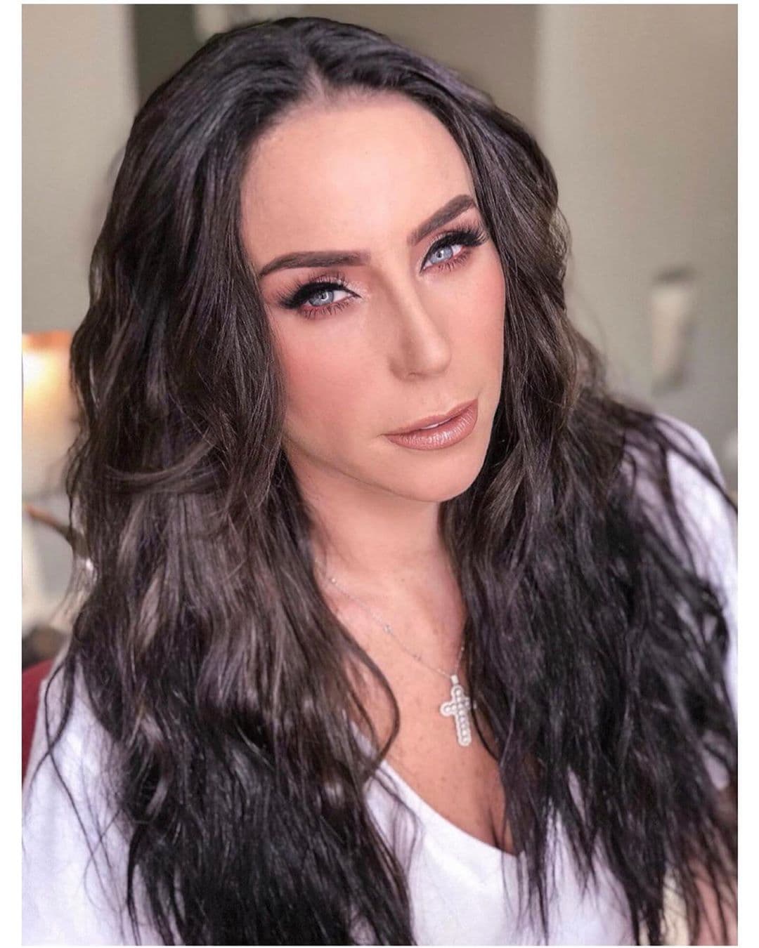 Inés Gómez Mont presume su belleza natural en foto sin maquillaje