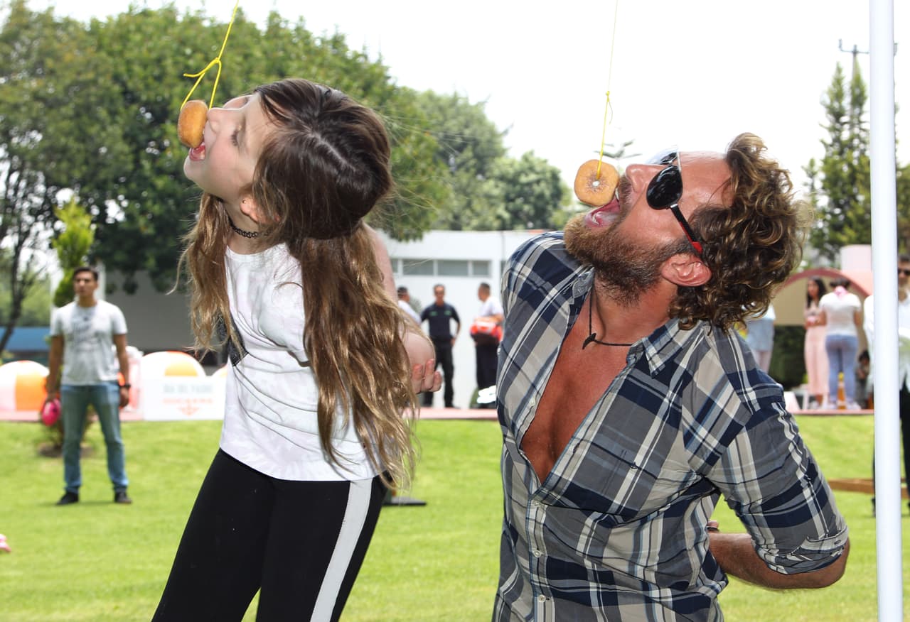 Elissa dejó claro que pese al divorcio de sus padres, ella tiene una relación muy cercana con su padre