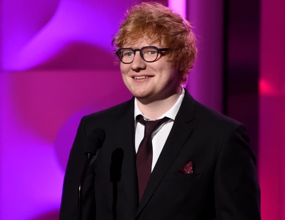 ¡Ed Sheeran se comprometió con su novia!
