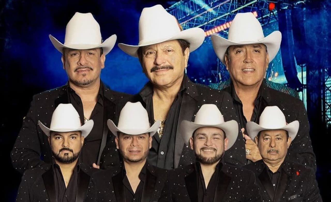 Fallece Homero de León, pionero de la banda Los Invasores de Nuevo León