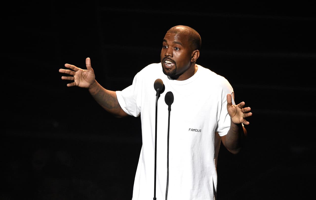 Kanye West quiere cambiarse el nombre y postularse como presidente