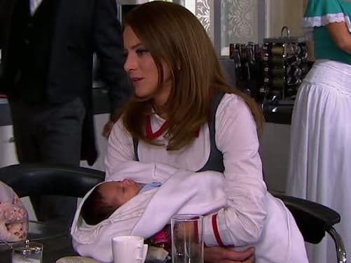 ¡Silvia Navarro confirma embarazo!