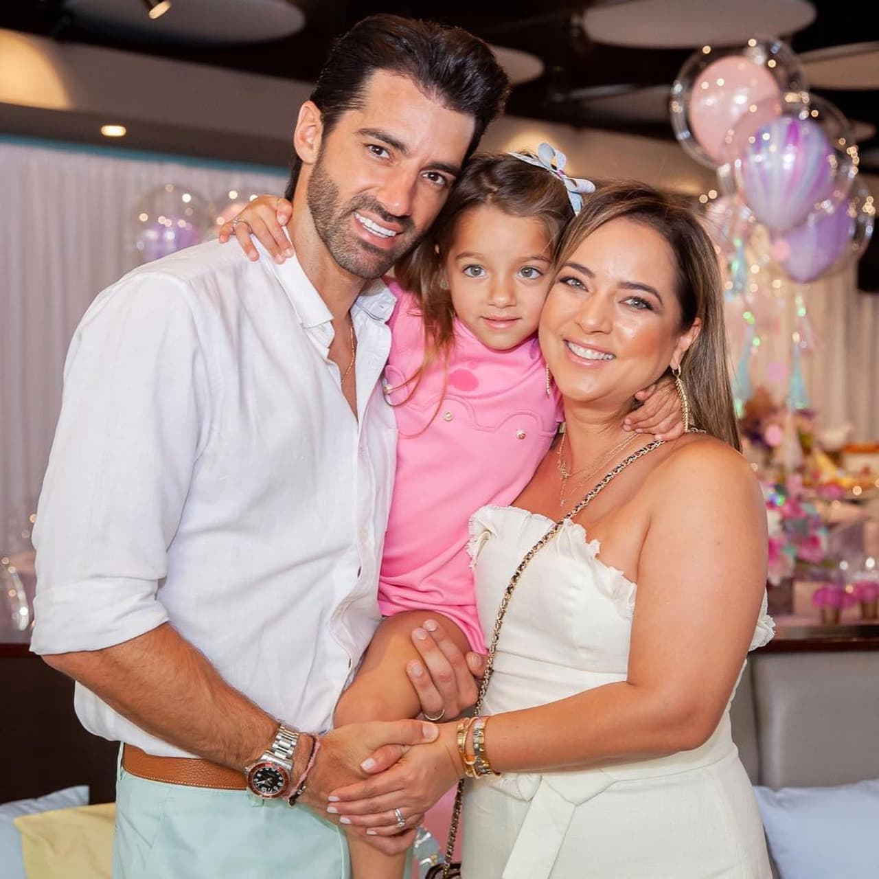 Adamari López y Toni Costa celebran el cumpleaños de su hija Alaïa