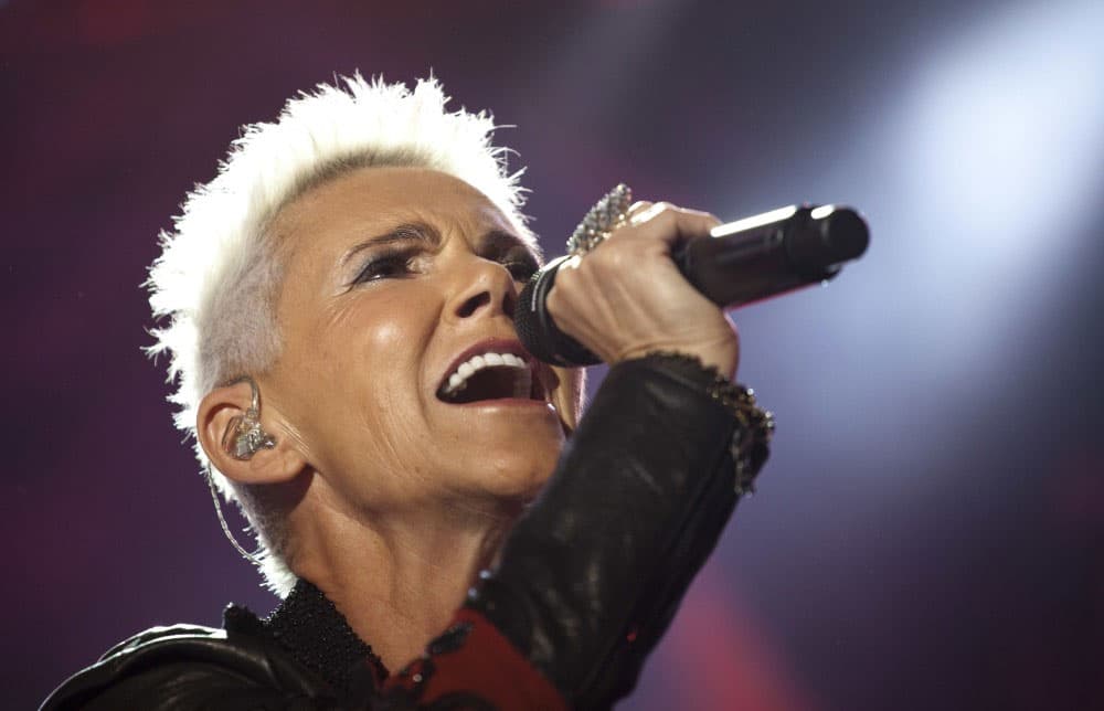 MARIE FREDRIKSSONLa vocalista del dúo sueco Roxette se fue a los 61 años de edad a causa de un tumor cerebral, tras casi dos décadas de una larga batalla contra el cáncer.