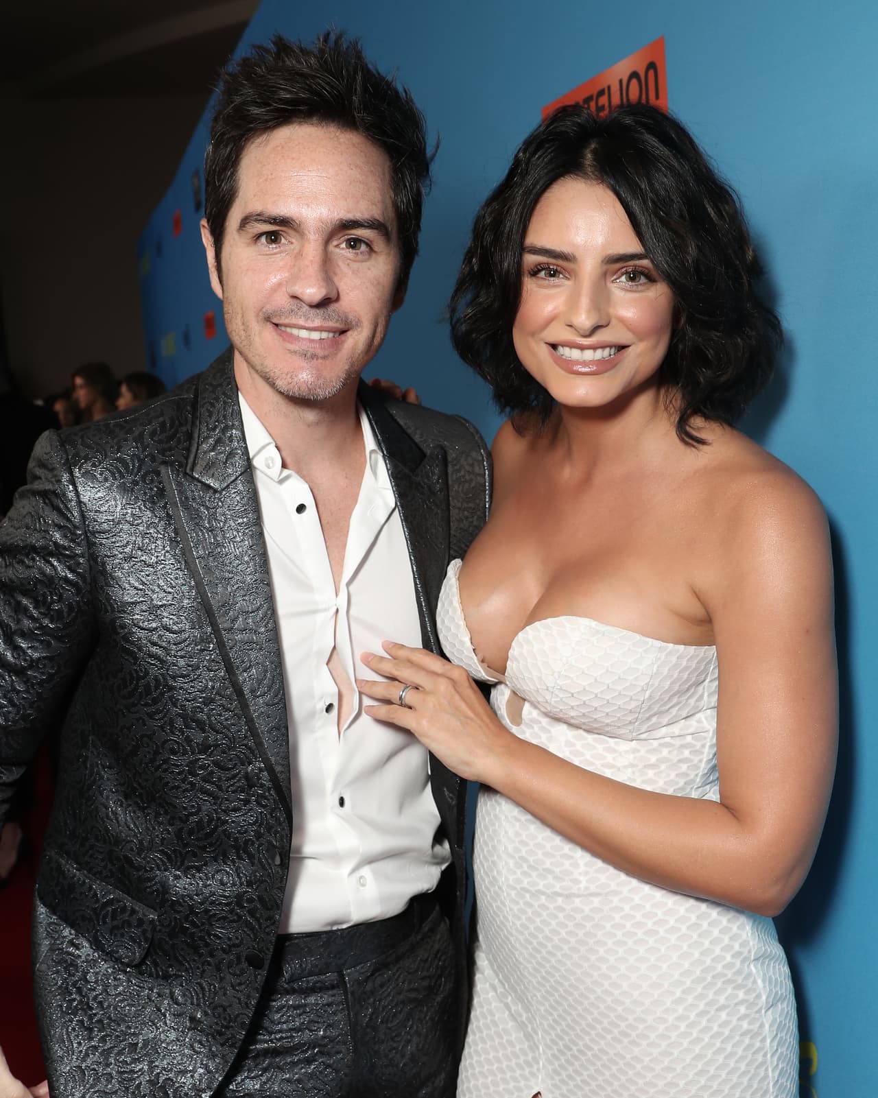 Mauricio Ochmann exhibe su amor por Aislinn Derbez… ¡con inédita foto!