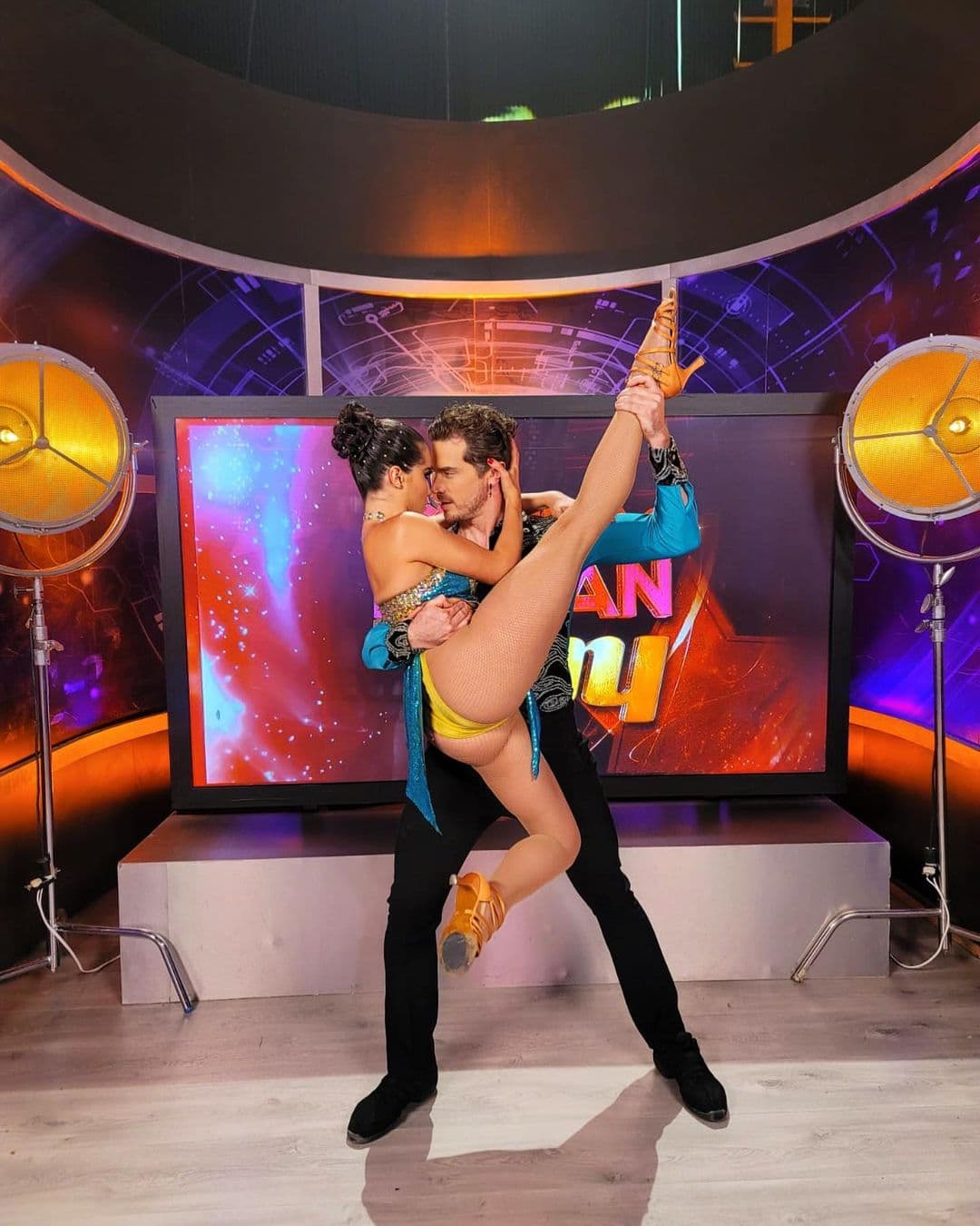 Cinthia Aparicio y Oscar Medellín de la tercera temporada regresan al reality show del programa Hoy y buscan subir de lugar tras obtener el cuarto.