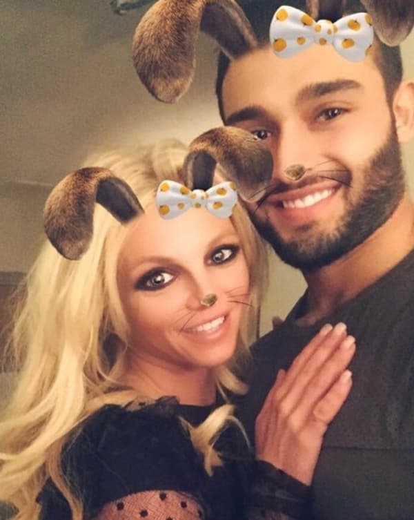 Britney y Sam llevan un año como pareja