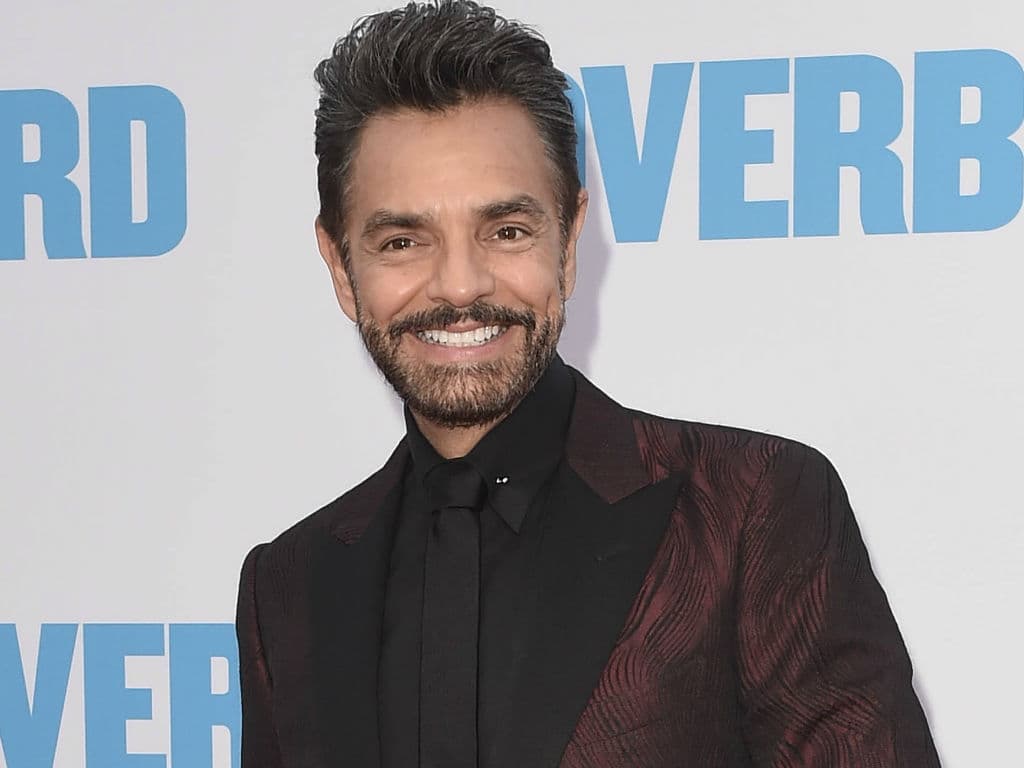 Eugenio Derbez se viste de mujer y lo confunden con Aislinn Derbez