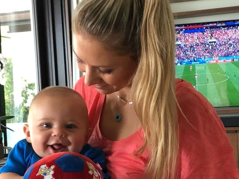 En junio de 2018, Anna subió una imagen en compañía de Nicholas mientras sostiene un balón con la mascota del Mundial de Rusia, mostrando lo mucho que había crecido el pequeño.