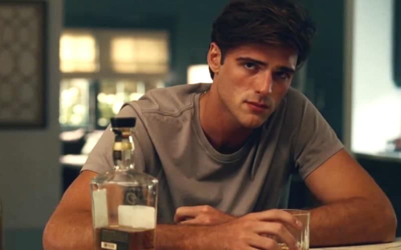 Quizá lo único bueno que hizo esta temporada fue darle a Jules el video que había grabado su padre cuando se encontraron en el motel.