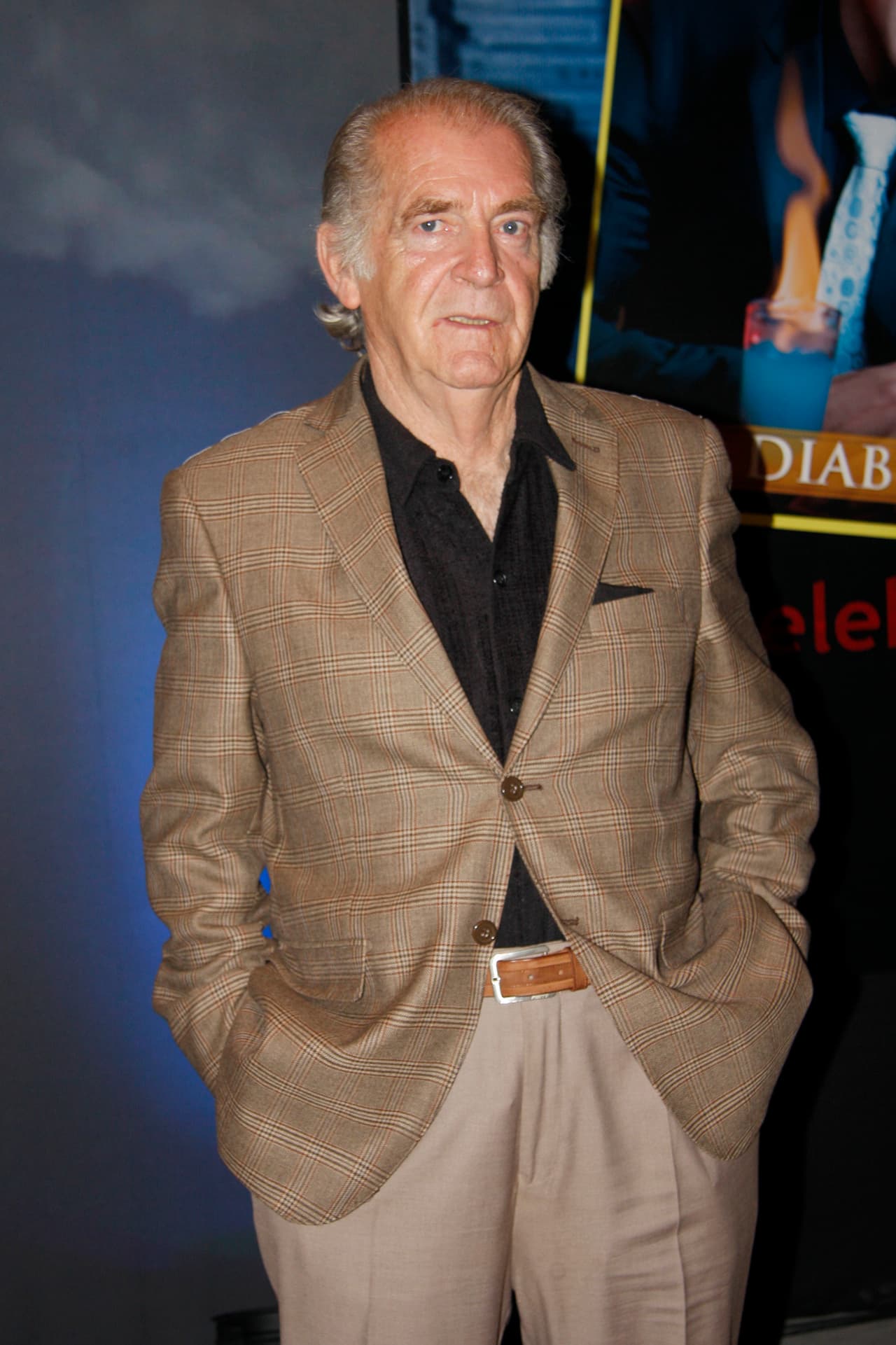 Famosos lamentan la muerte del actor Fernando Luján
