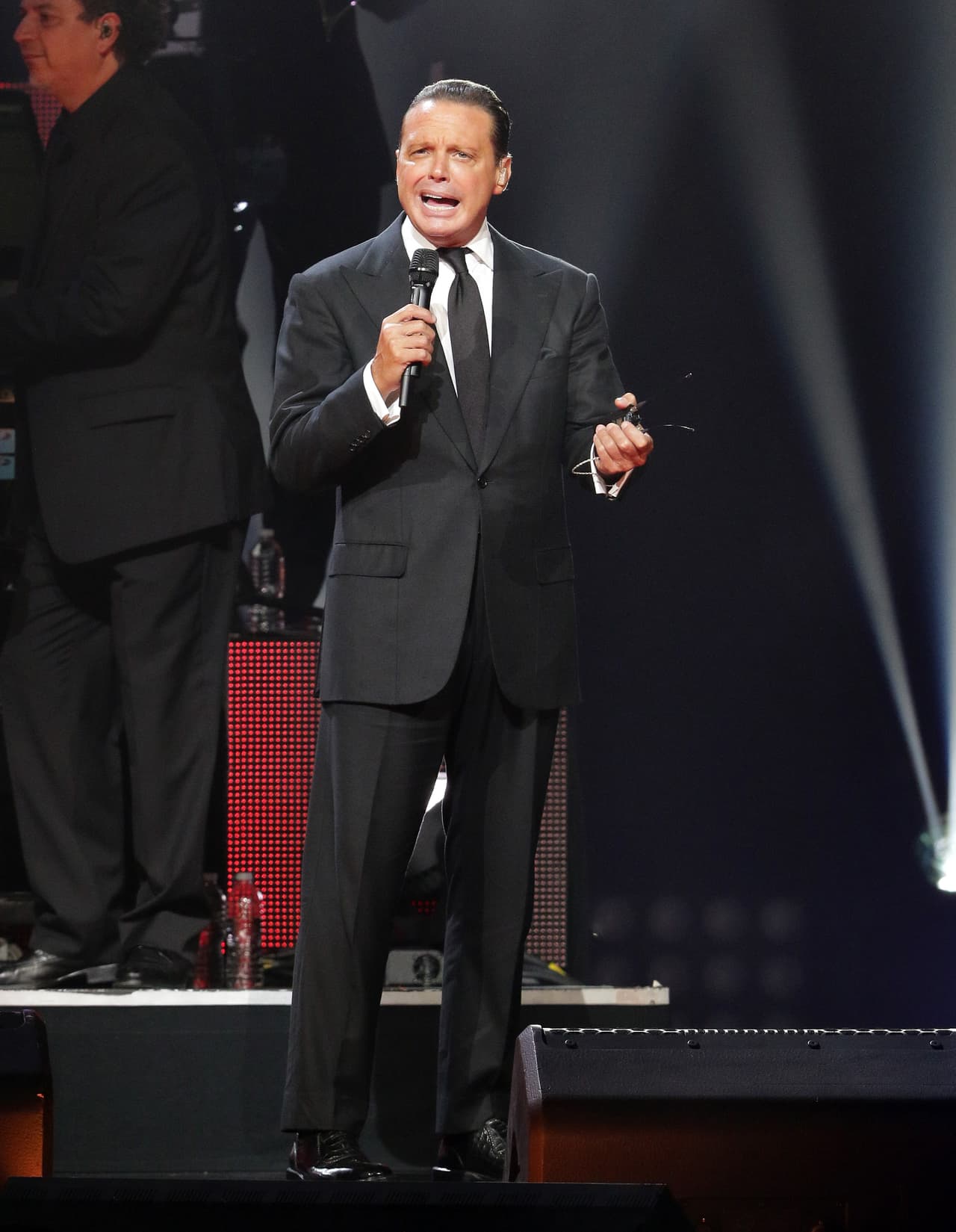 ¿Dónde enterró Luis Miguel a Luisito Rey?