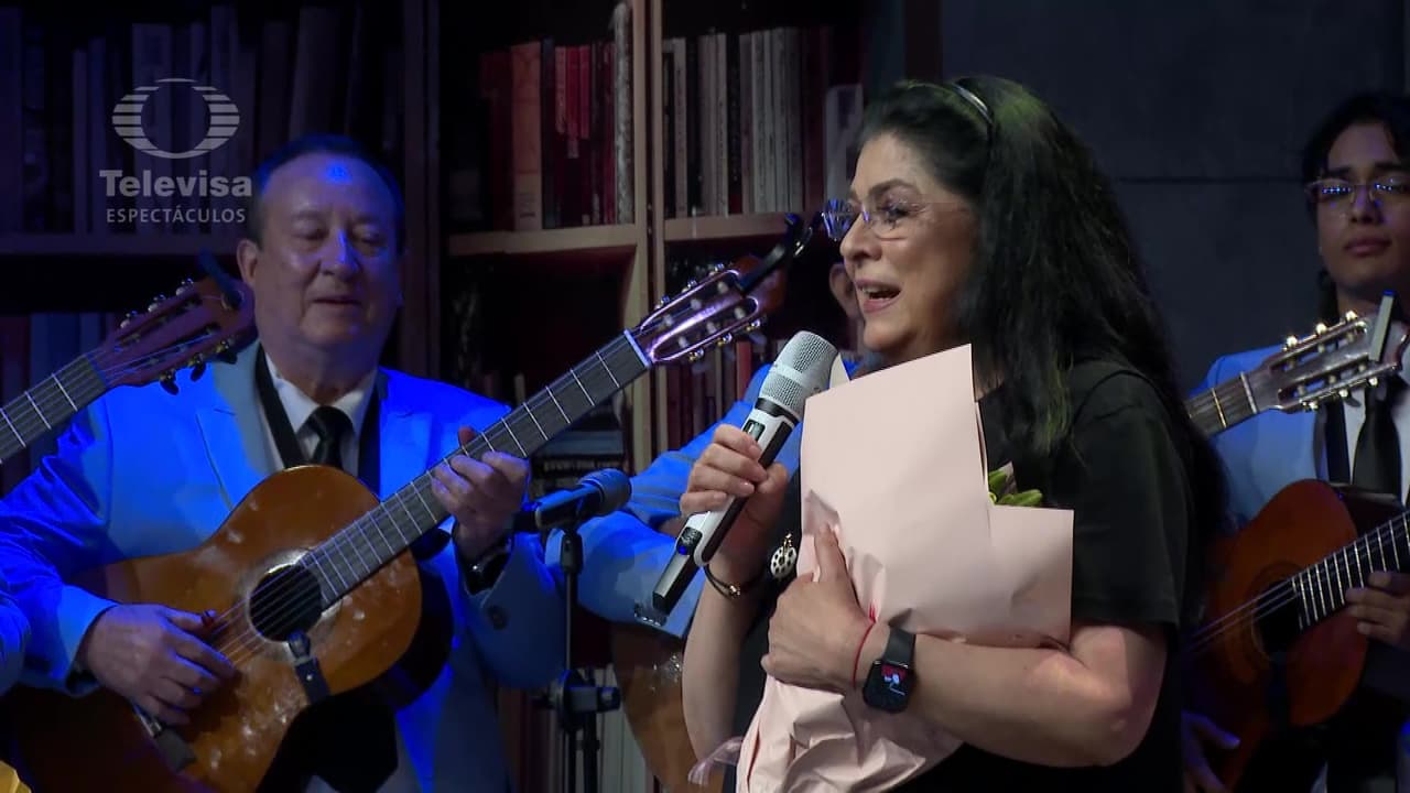 Victoria Ruffo es sorprendida con tremenda celebración por su cumpleaños
