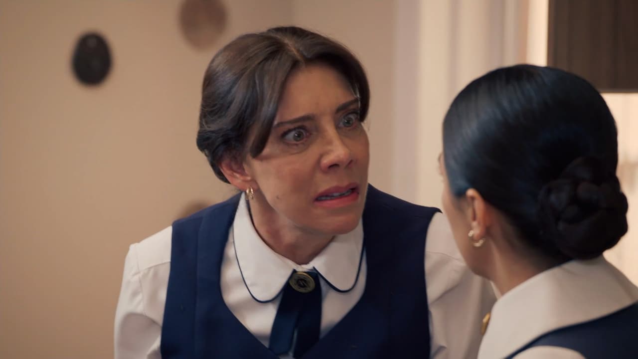 Cynthia Klitbo prepara salsa para todos en La Casa De Los Famosos México
