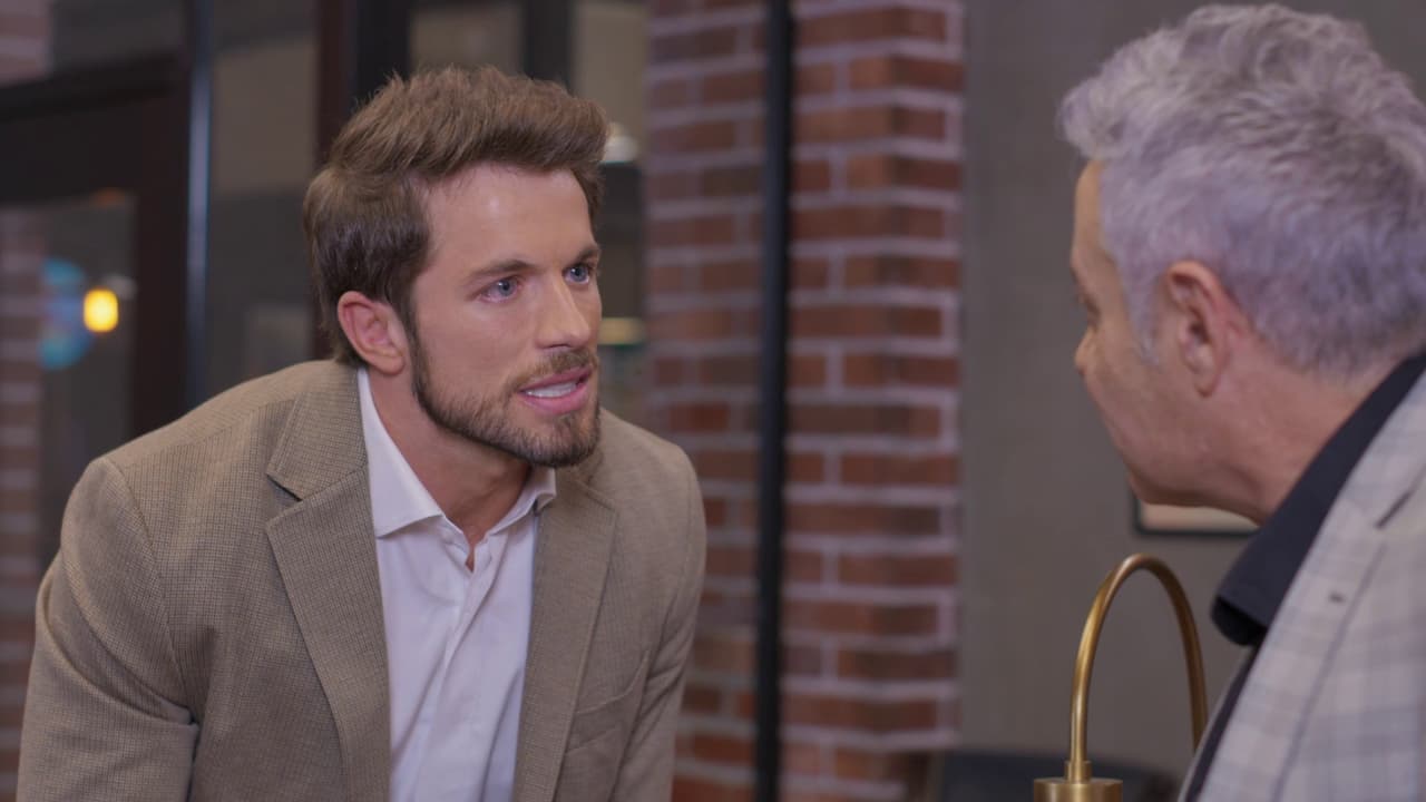 Manuel se rebela y confronta a Rogelio
