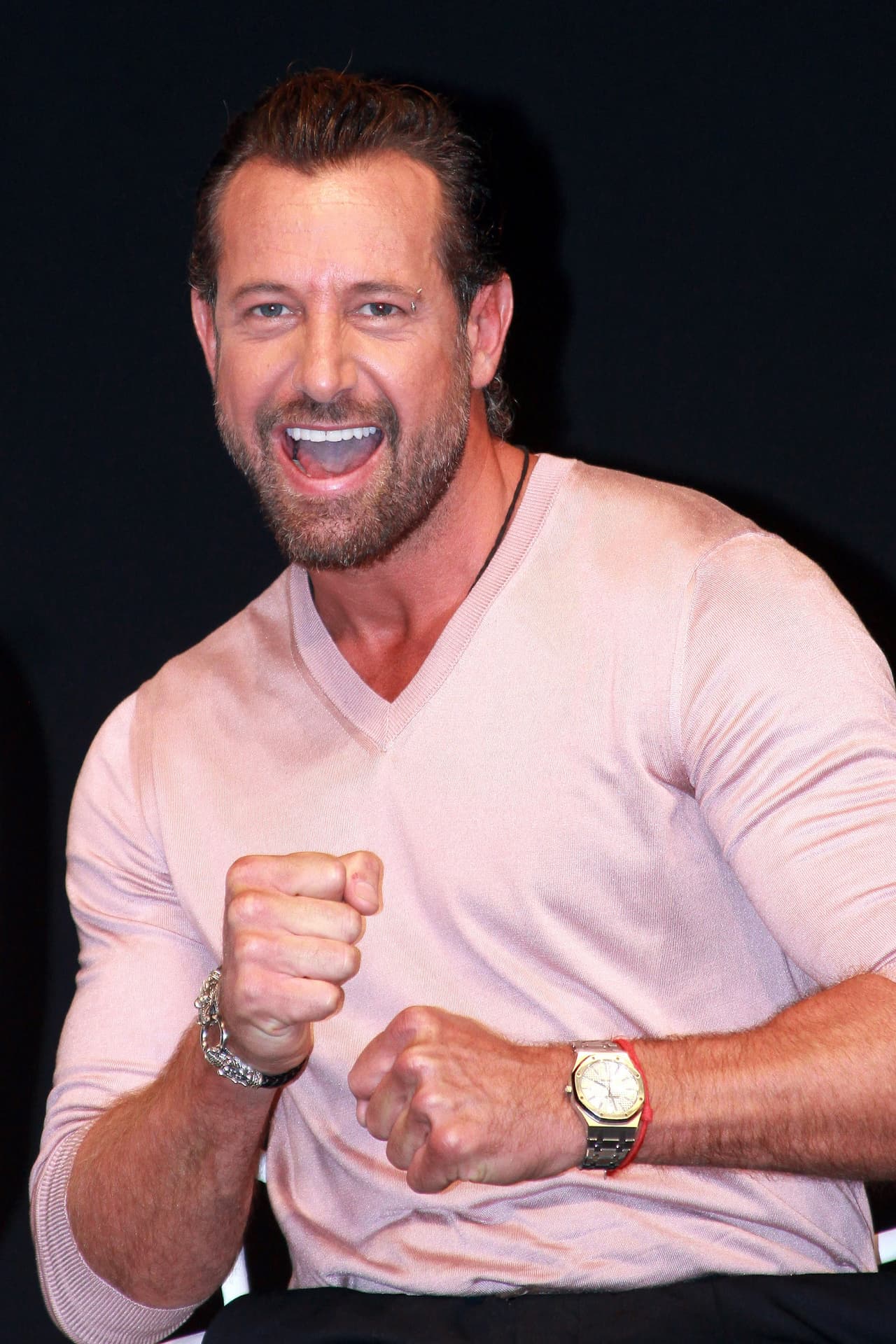 Así se prepara Gabriel Soto en el set de su nueva telenovela 'Te Acuerdas de Mí'