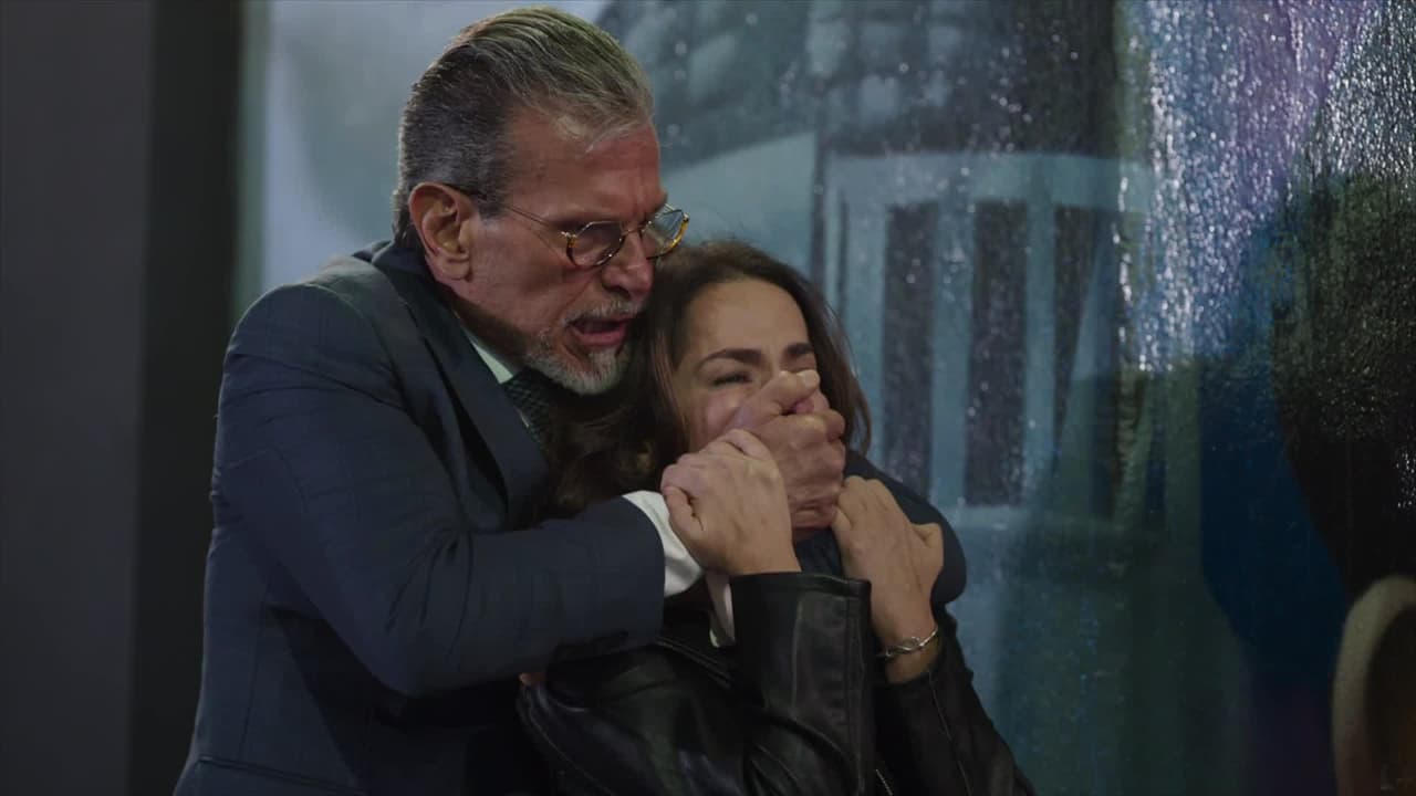 Silverio ataca a Rebeca y jura eliminar a Aura