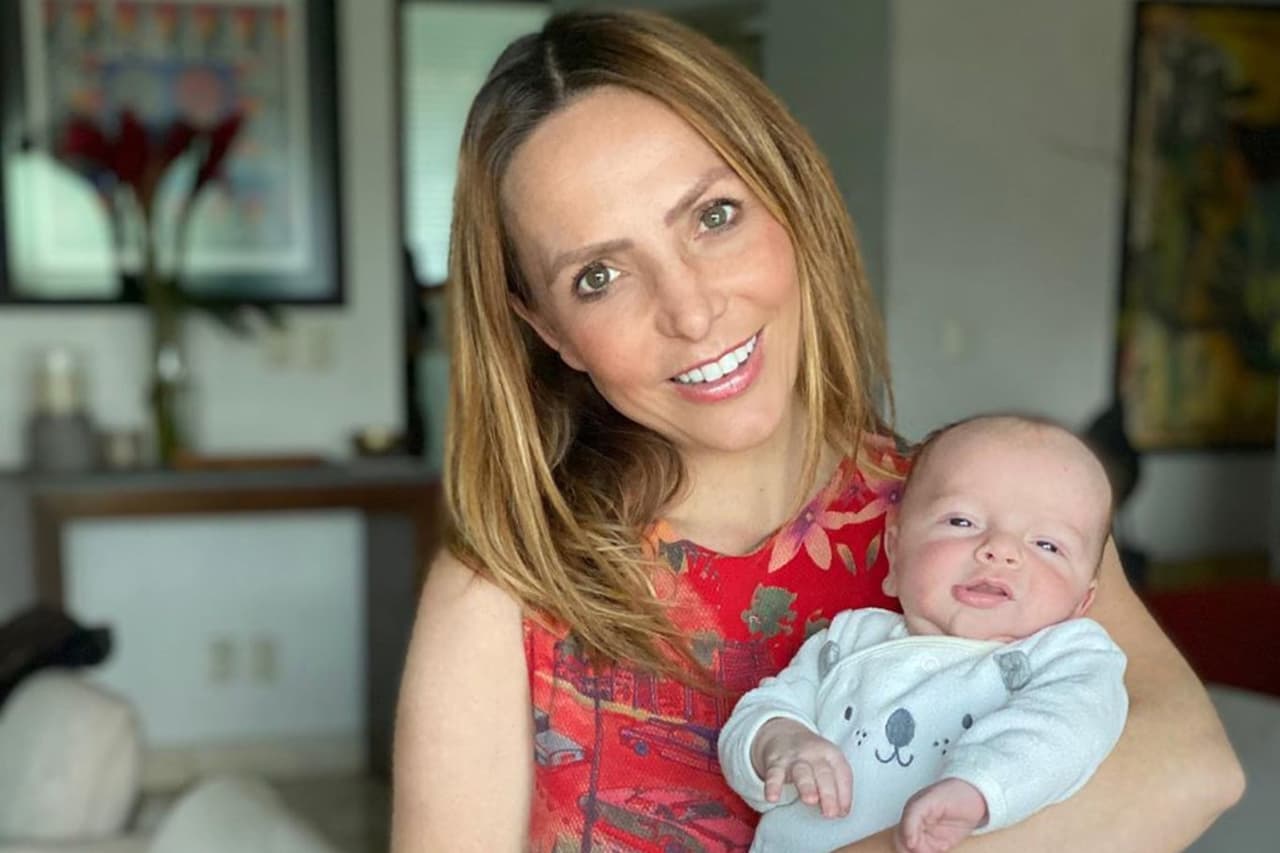 Erika Zaba hace su primer viaje sin su hijo para cerrar la gira del 90’s Pop Tour