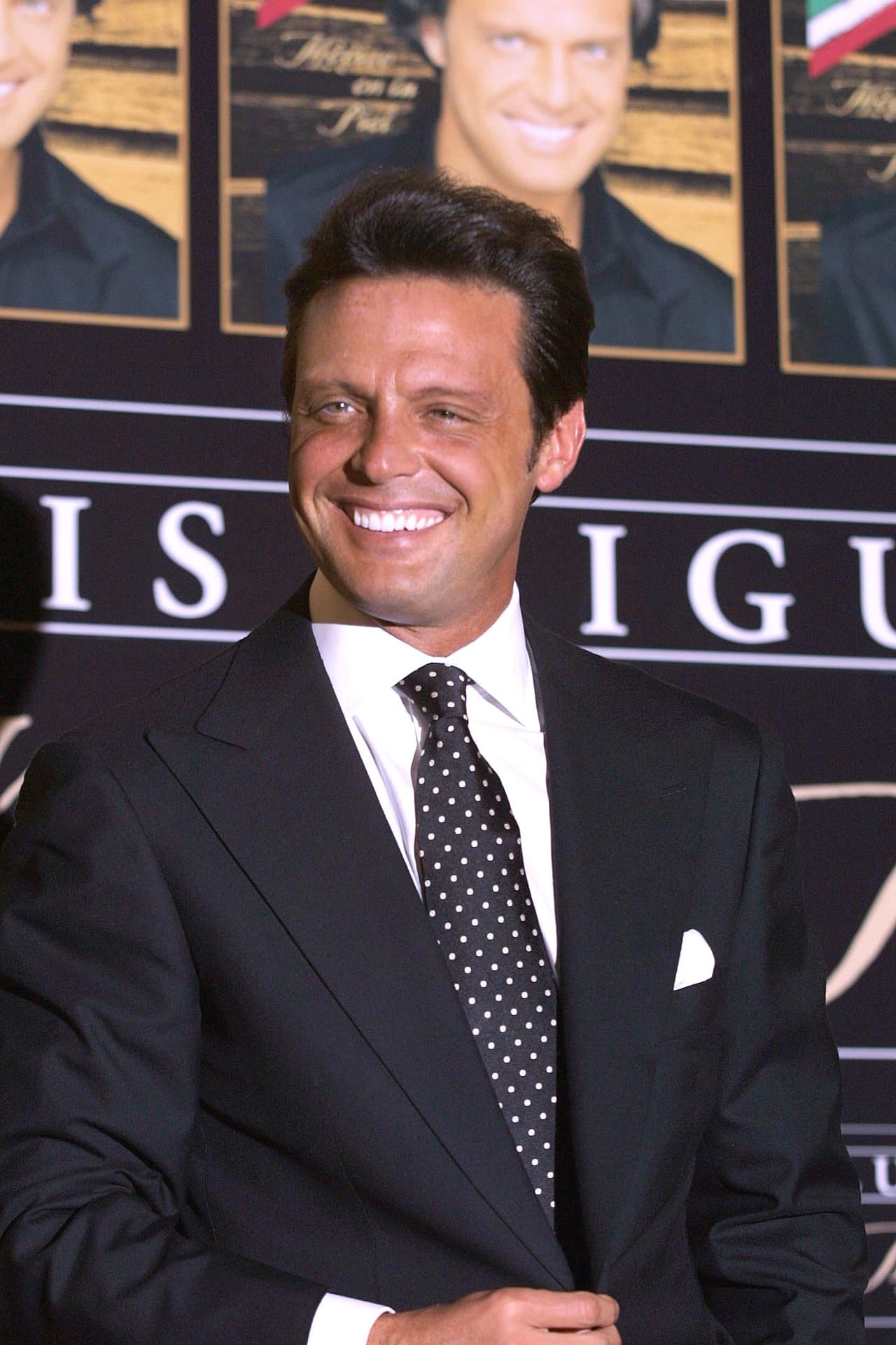 Revelan video de casa abandonada de Luis Miguel; impacta clóset de dos pisos con jacuzzi incluido
