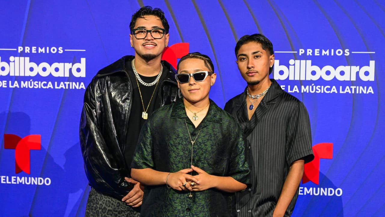 Vocalista de Yahritza y su Esencia pide a los mexicanos que la perdonen por los ‘chicken nuggets’