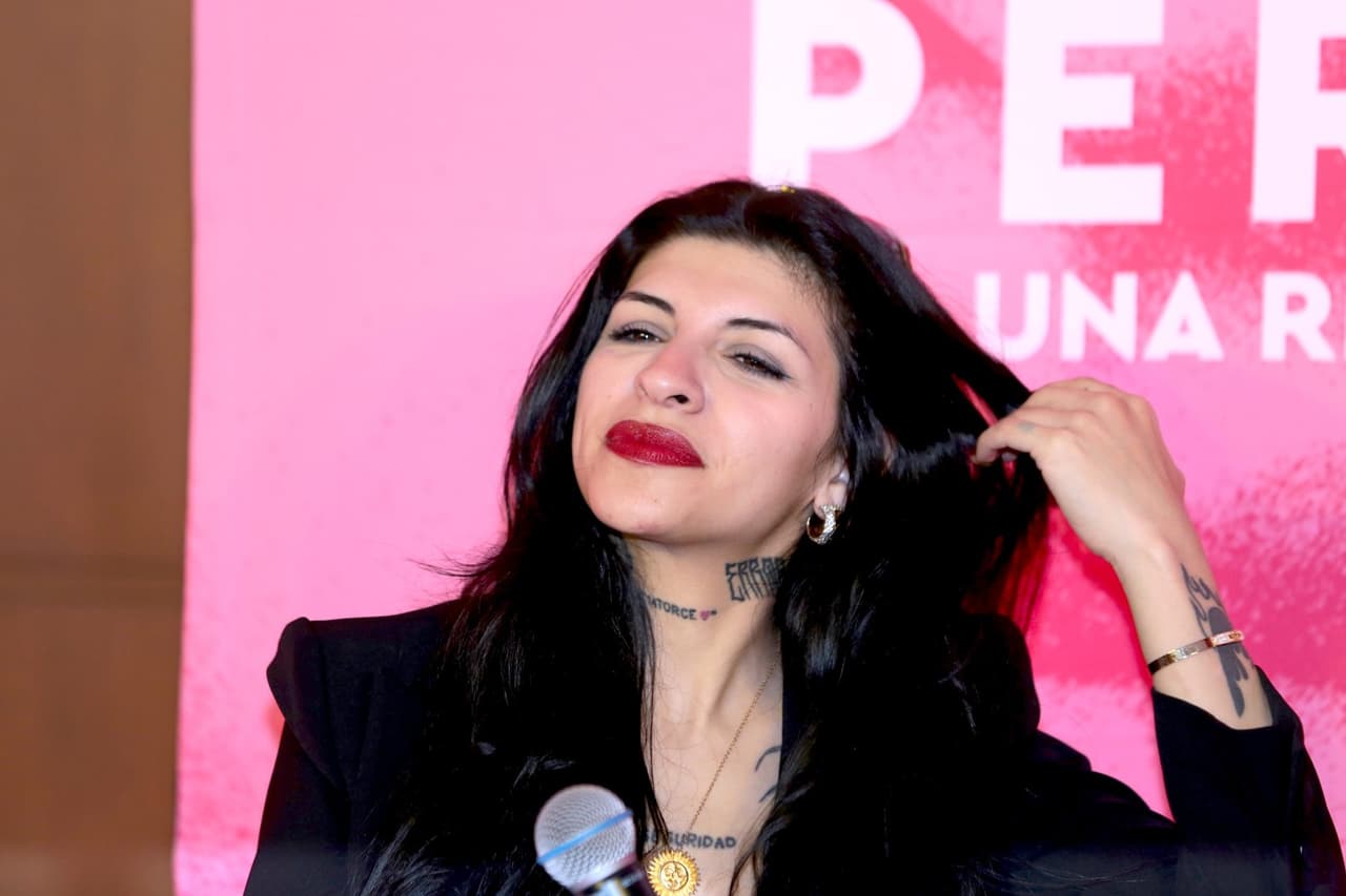 Cazzu llega a México con su gira “Latinaje” y lanza un mensaje claro: “No más odio” 