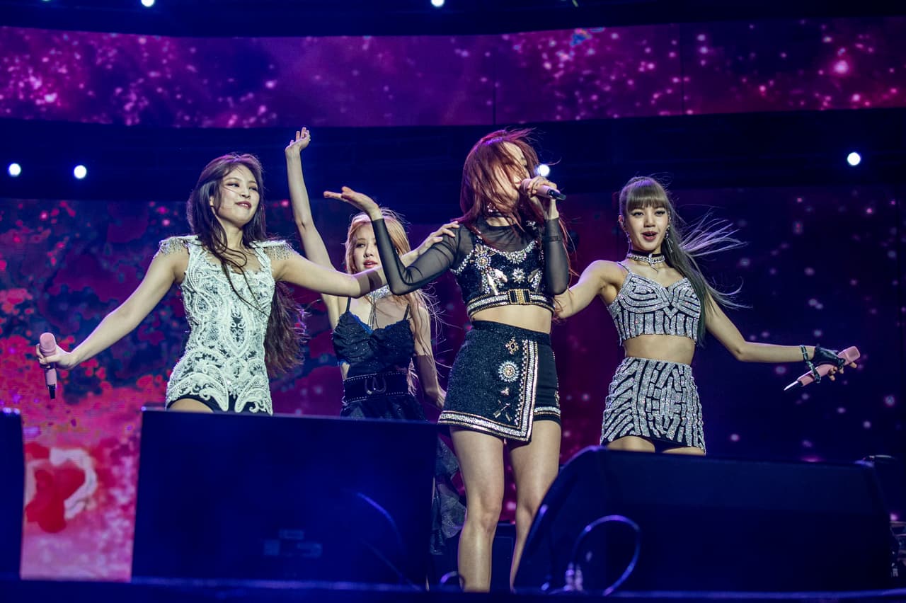 BLACKPINK estrena disco en vivo con 'Ddu-Du Ddu-Du' y otros éxitos