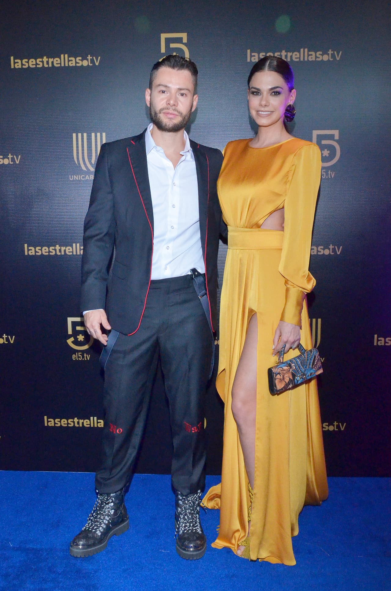 Livia Brito y Said en la alfombra roja de los Premios TVyNovelas en marzo de 2019