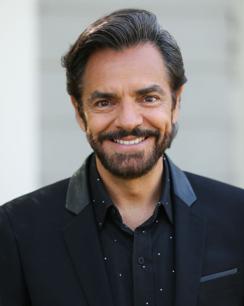 Eugenio Derbez revela que antes de ser actor, fue limpiaparabrisas por ‘culpa’ de la mamá de Aislinn