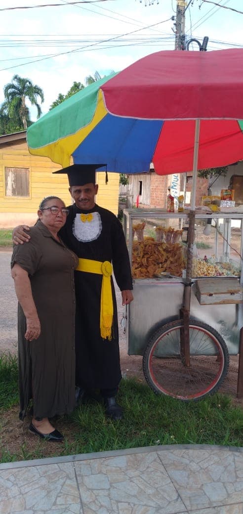 Samuel Cardoso Brito se graduó de la universidad a los 52 años