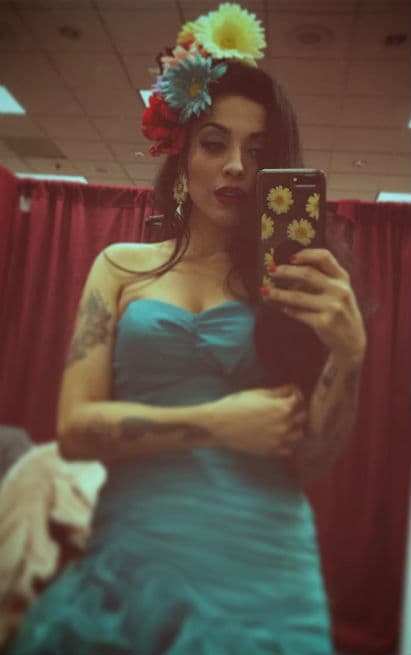 Mon Laferte, ganadora del Grammy Latino.