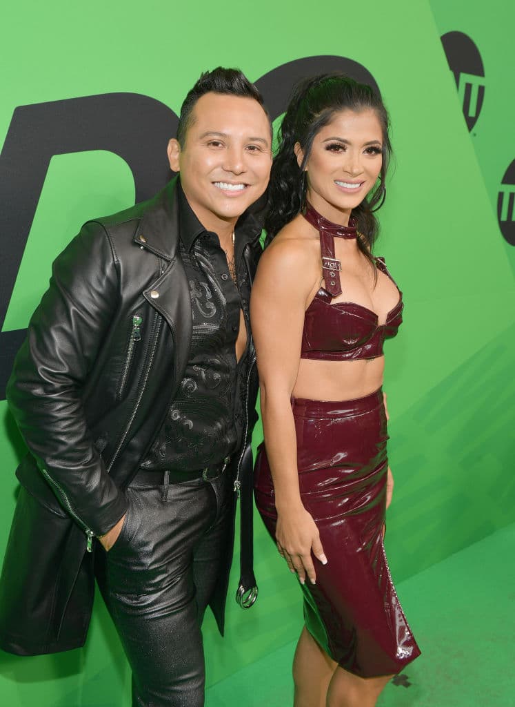 Kimberly Flores, esposa de Edwin Luna, habla sin tapujos de sus cirugías y de las estrías que tiene