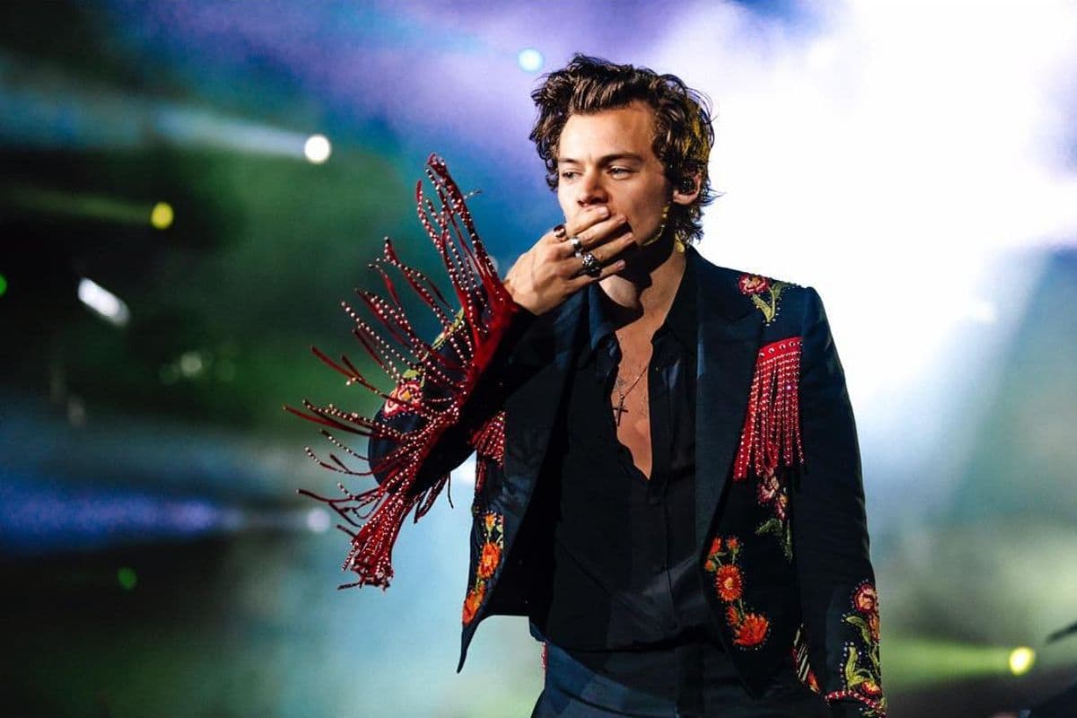 Captan a Harry Styles grabando en Cancún
