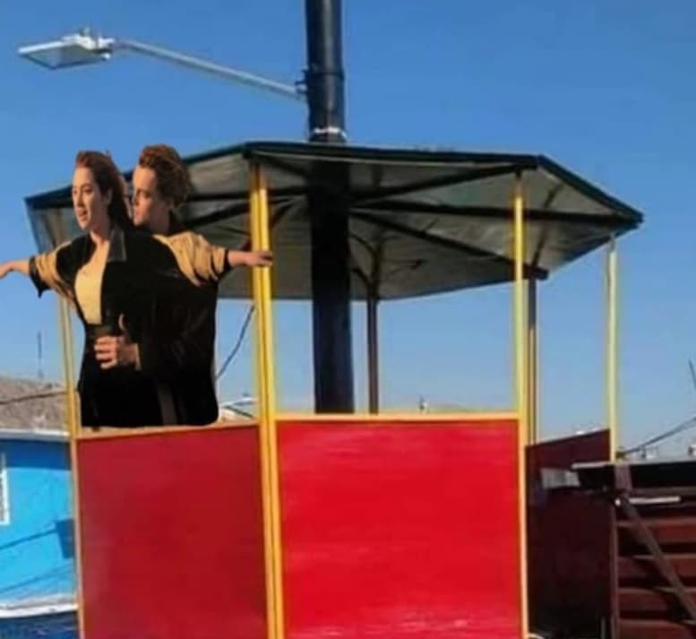 Los memes llevaron a los protagonistas de 'Titanic' al salón de fiestas arriba de un poste
