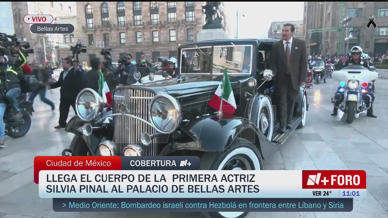 Llega cuerpo de SILVIA PINAL al Palacio de BELLAS ARTES