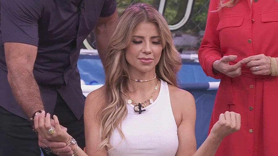 Ferka en poderosa terapia para cerrar ciclos y visualizar lo que viene en su vida