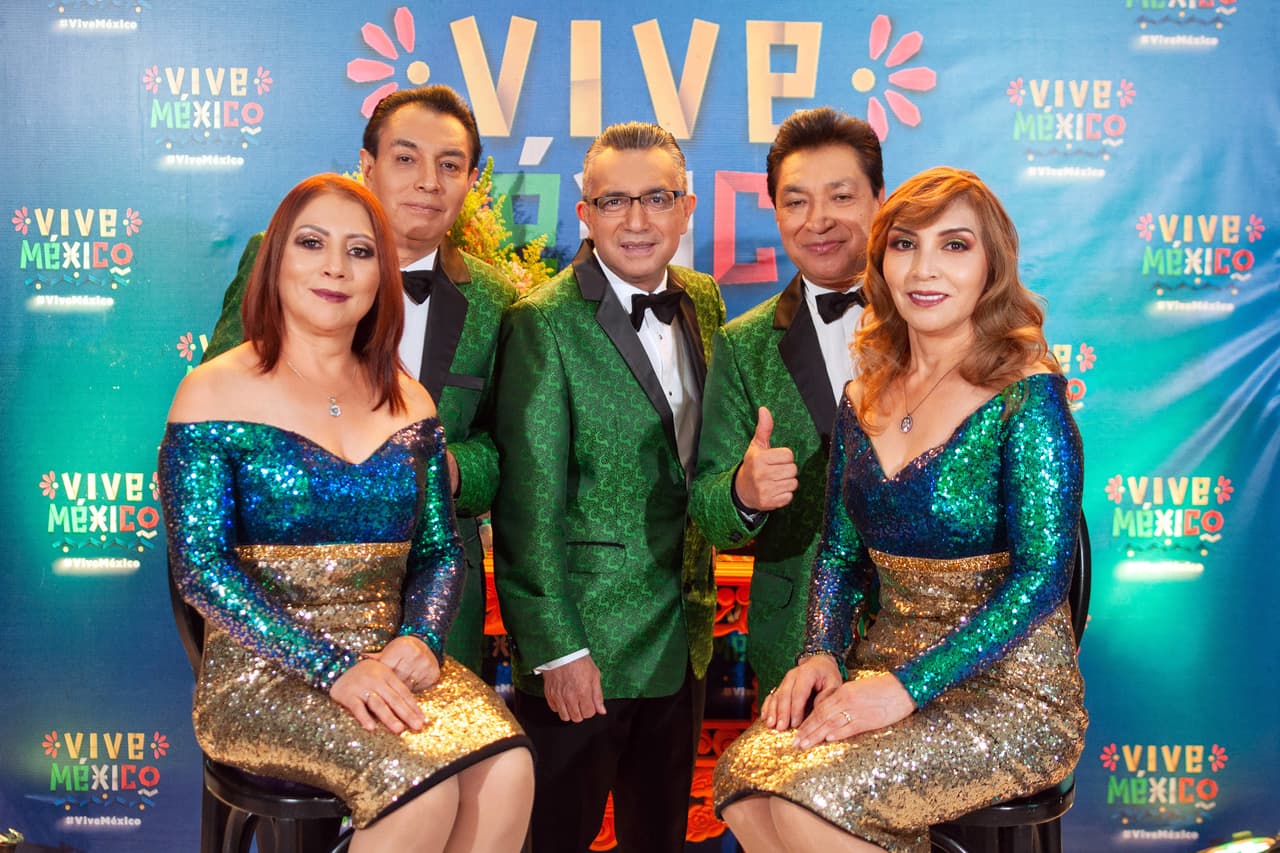 Los Ángeles Azules recibirá el Premio Lo Nuestro al Legado Musical en el género de Cumbia Regional Mexicano. Para la edición número 33 de esta celebración, los originarios de Iztapalapa, CDMX, cuentan con seis nominaciones, una de ellas en la categoría Álbum del Año por ‘De Buenos Aires para el Mundo’.