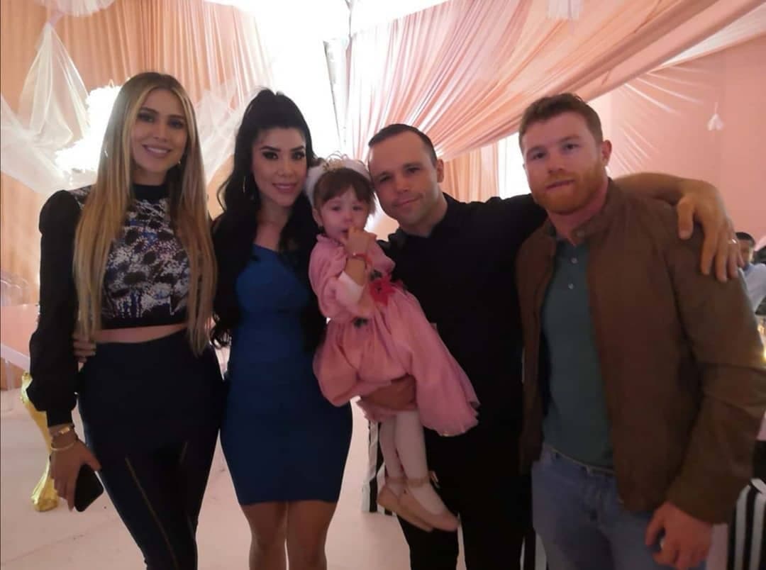 Es tanto el parecido físico que hay entre ellos, que incluso algunos usuarios afirman que parecen gemelos y que los confunden.