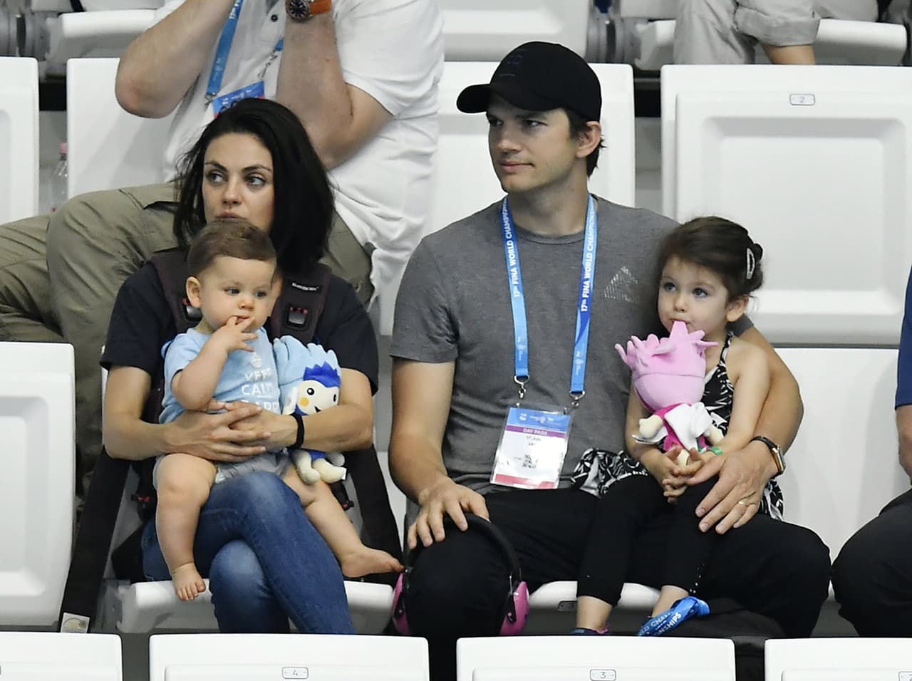 Es esta serie conoció a Ashton Kutcher. Años después se casaron y tienen dos bellos niños