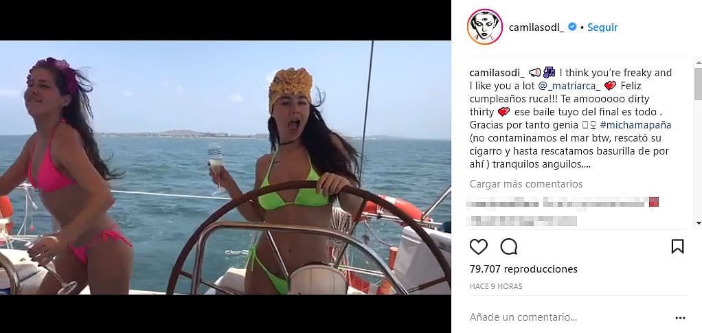 Camila y su hermana Marina festejan en sexy bikini