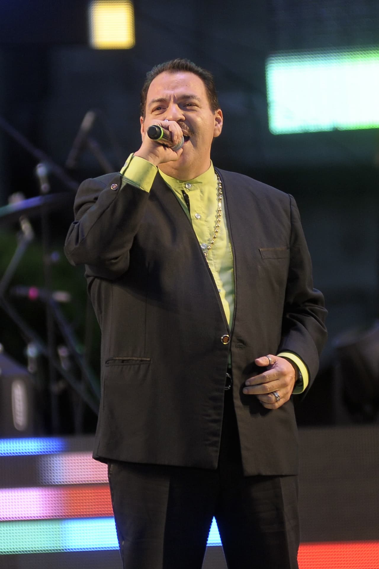 Julio Preciado continúa con noble causa para la gente de Mazatlán