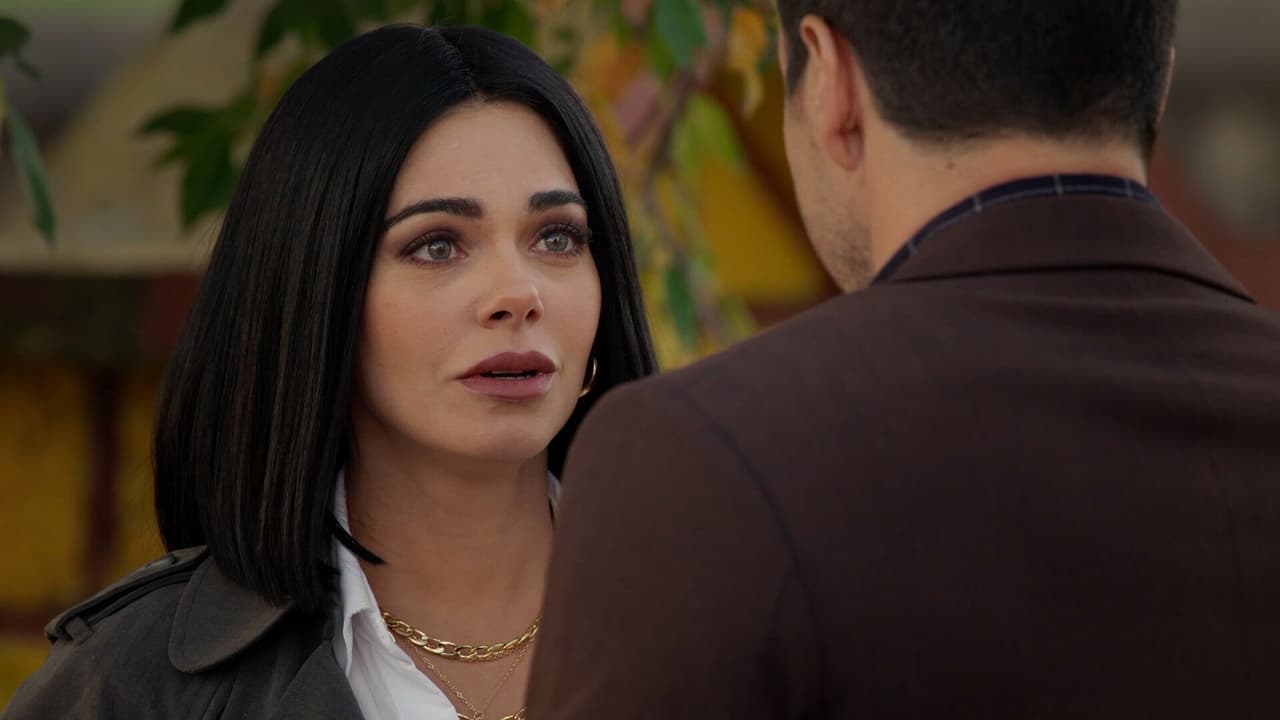 'Victoria' se quita la máscara ante Sebastián y le revela ser Emilia