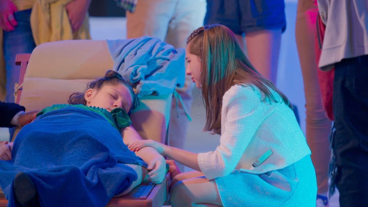 Sin embargo, la amistad de estas dos jovencitas se ve afectada luego de que ‘Larissa’ decidiera ingerir alcohol, situación que la lleva al hospital, mientras que a ‘Danna’ la culpan por ser mala influencia.