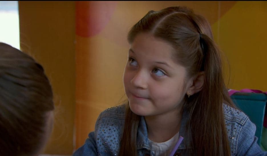 Camila Rivas debutó en 'Como dice el dicho', haciendo episodios como: 'El pez por la boca muere', 'La envidia, dice el autor, es martillo destructor', 'Por la muestra se conoce el paño' y 'Mucha flor en primavera, buen otoño nos espera'.