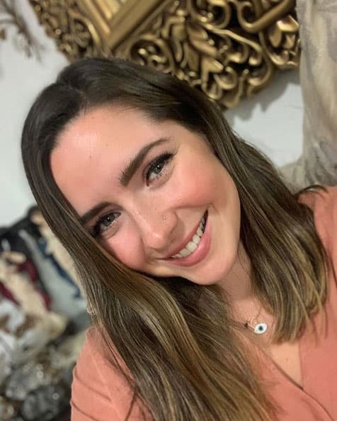 Apenas hace unos días, Ariadne Díaz revelaba que no regresaría a la actuación causando revuelo. Hoy la protagonista de melodramas como “Tenías que ser tú” o “La mujer del vendaval” vuelva a dar de qué hablar con su cambio de look.