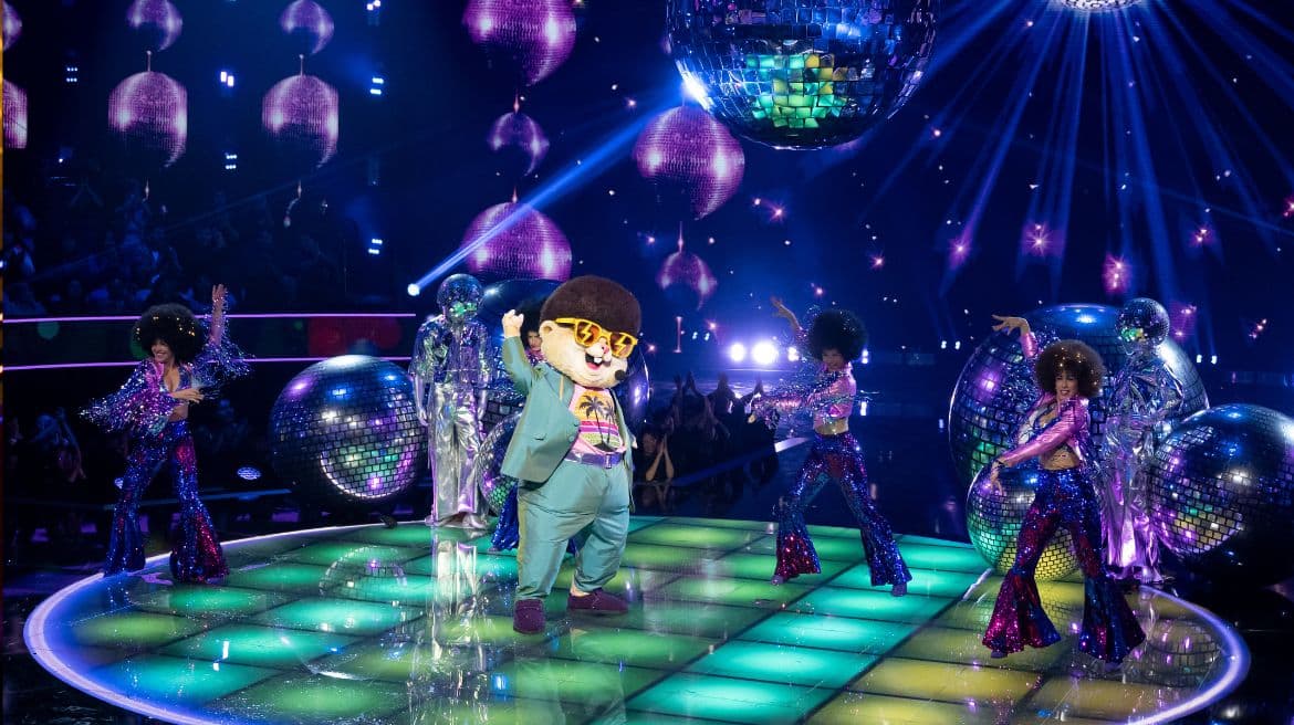 Carlos Rivera y Sonny Hámster movieron su sensuales caderas en ¿Quién es la Máscara? 2025