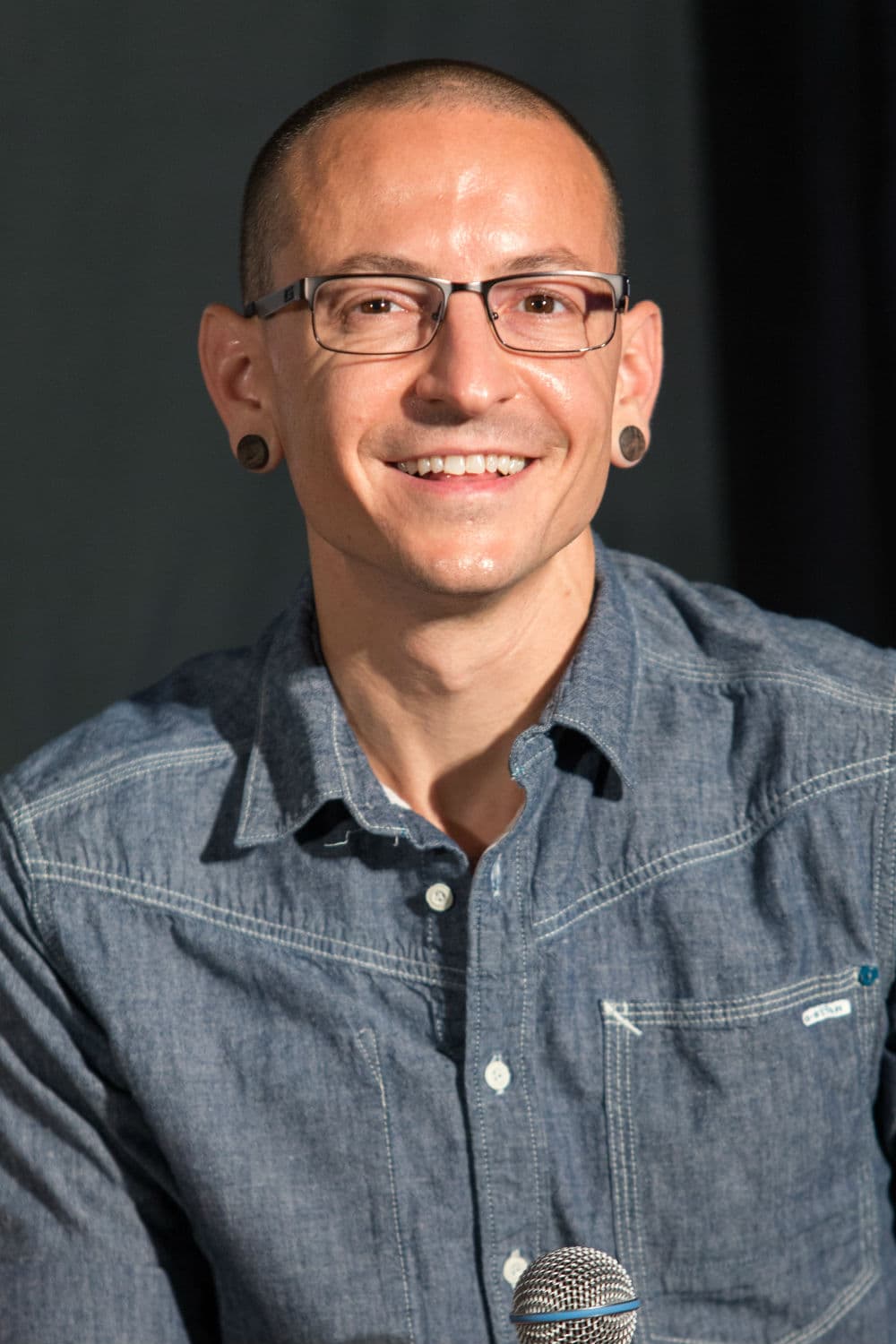 El 20 de julio, Chester Bennginton, vocalista de Linkin Park, se suicidó en su casa de Palos Verdes a los 41 años. Foto: AP
