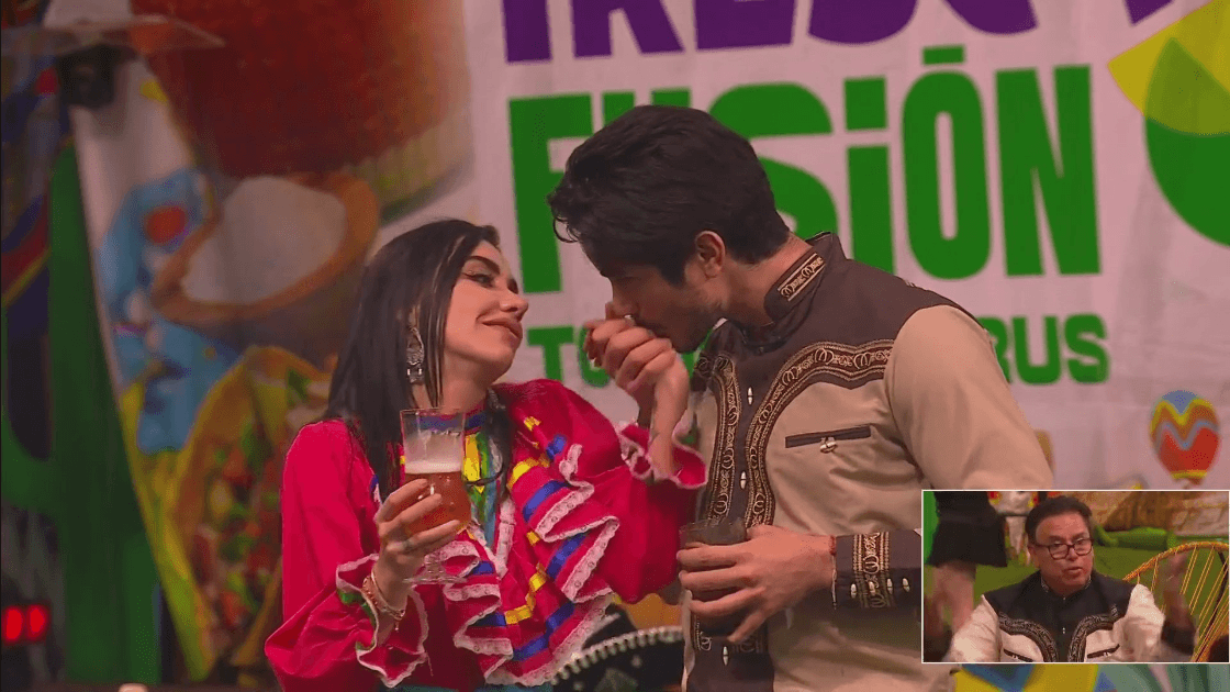 Karime y Sian en la Fiesta Mexicana
