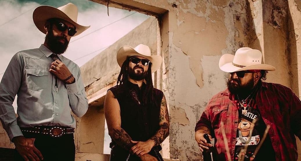 Nunca Jamás quiere colaboraciones con Nodal y Lalo Mora