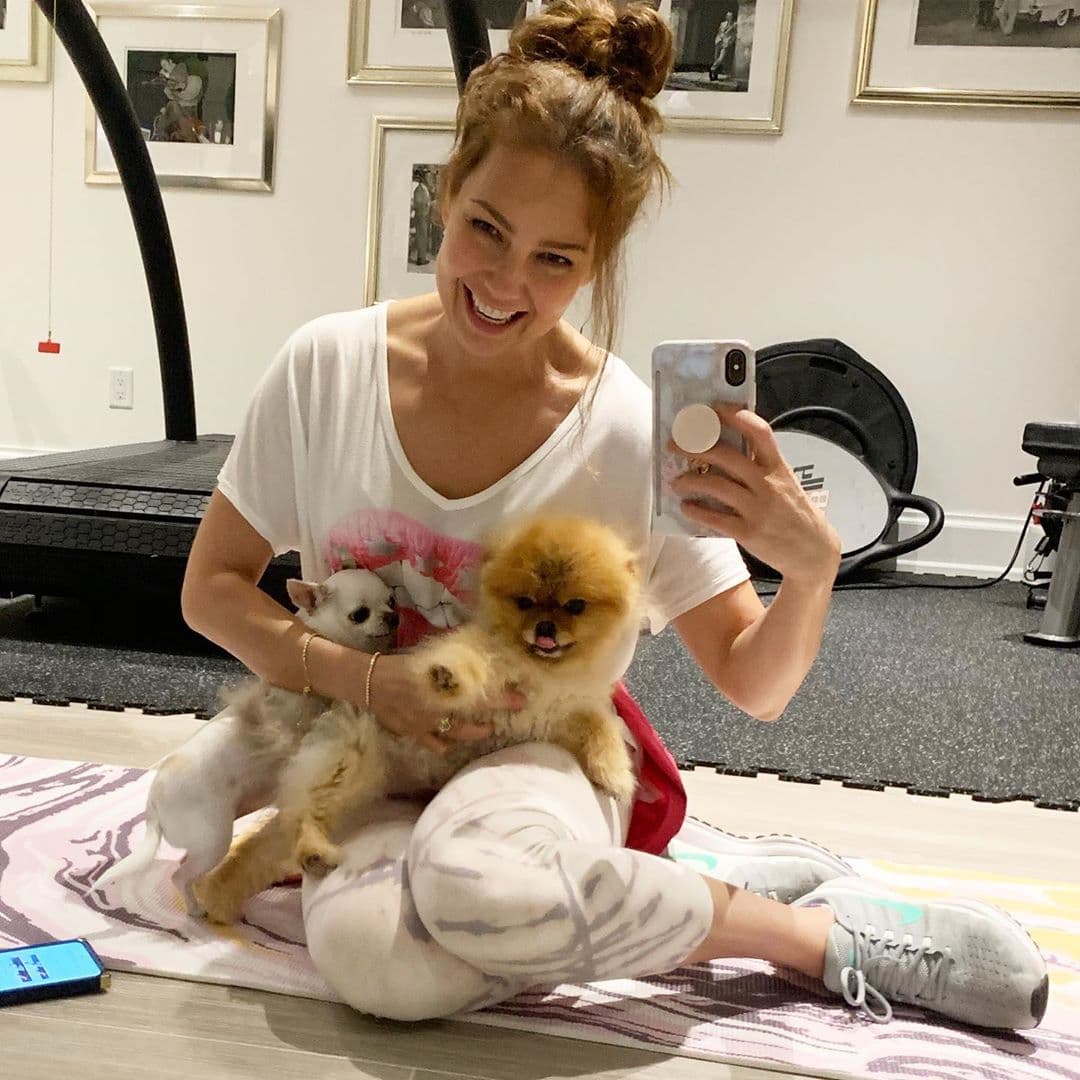 Thalía tiene un gran gimnasio, que cuenta con todos los equipos para fortalecer cada parte de su cuerpo.